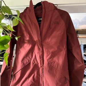 Women’s North Face Outer Shell (S)